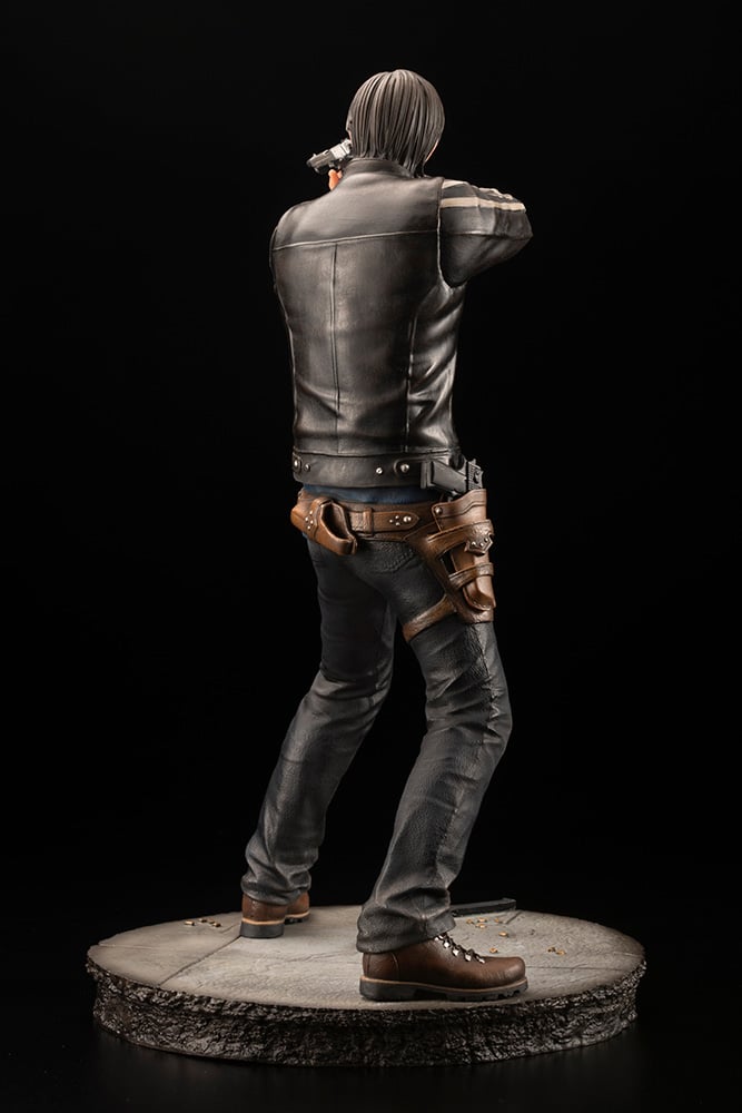 SV348 RESIDENT EVIL: VENDETTA LEON S. KENNEDY RENEWAL PACKAGE ARTFX STATUE (1/6 Scale) - Image 9